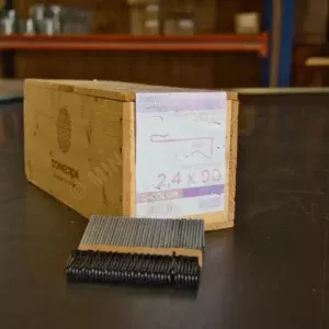 Crochets et pointes pour toiture en ardoise naturelle