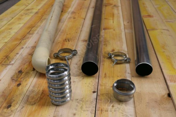 Gouttières demi-rondes en zinc sur toiture ardoise – pose traditionnelle