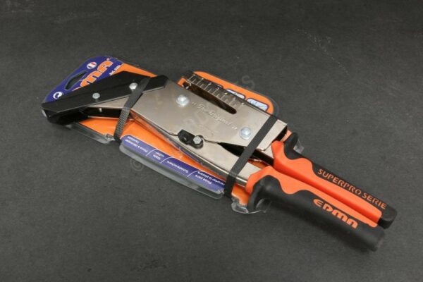 Outils du couvreur pour toiture en ardoise naturelle – Image 4