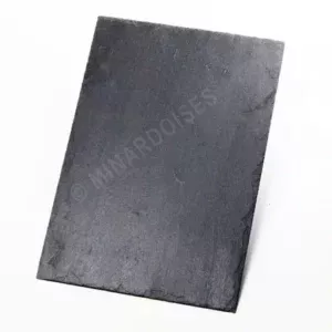 Toiture en ardoise naturelle Luz 40 Authentique 32 × 22, certifiée A1 T1 S1, couleur noir-bleuté uniforme